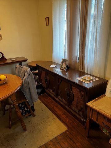 343 Vanderbilt Rd, Dunbar Twp, PA 15425