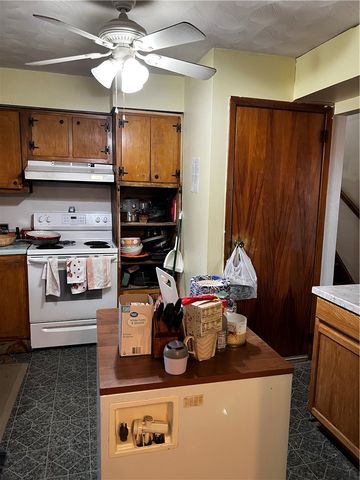 343 Vanderbilt Rd, Dunbar Twp, PA 15425