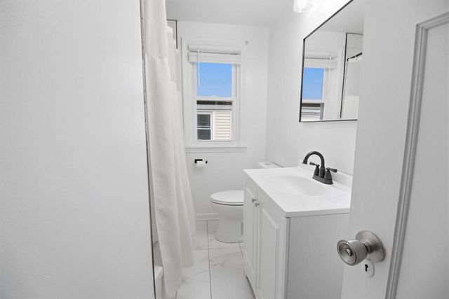 4324 N 15th STREET, Milwaukee, WI 53209