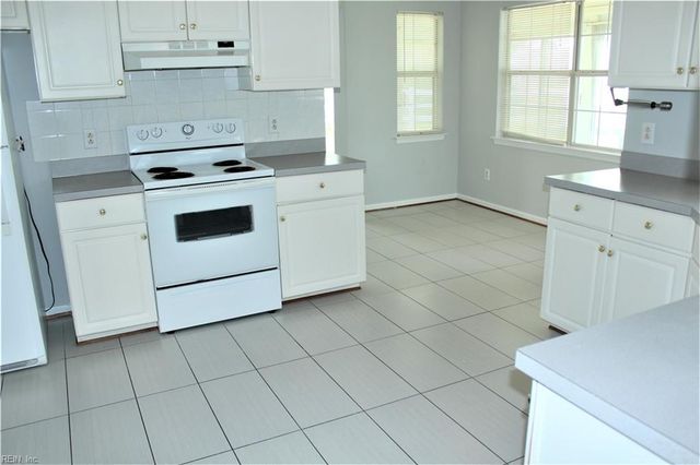 2696 Pulaski LOOP, Virginia Beach, VA 23456