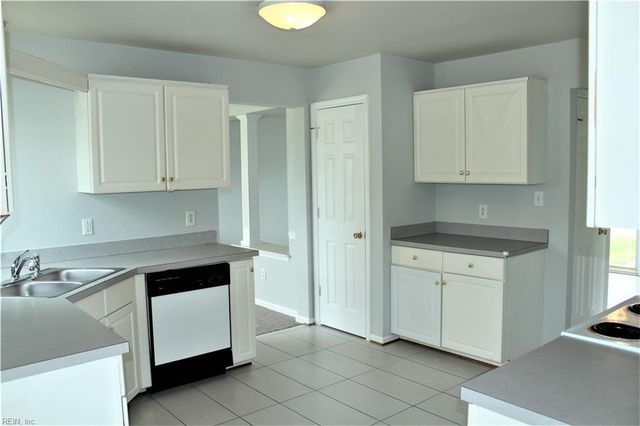 2696 Pulaski LOOP, Virginia Beach, VA 23456