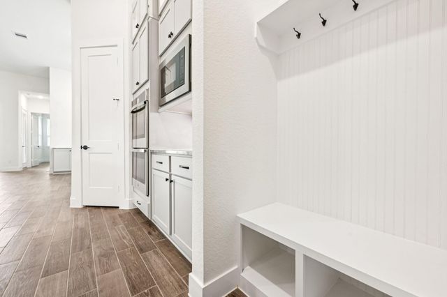 26030 S Outrider Banks, Montgomery, TX 77316