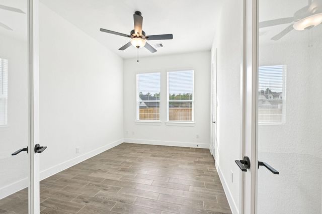 26030 S Outrider Banks, Montgomery, TX 77316