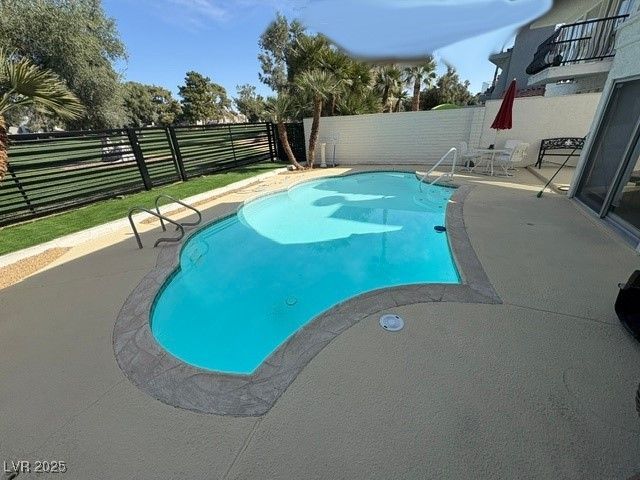 940 Vegas Valley Drive, Las Vegas, NV 89109