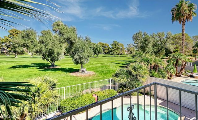 940 Vegas Valley Drive, Las Vegas, NV 89109