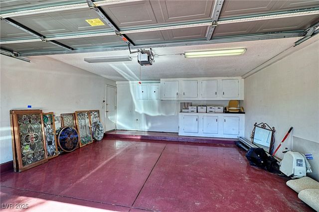 940 Vegas Valley Drive, Las Vegas, NV 89109