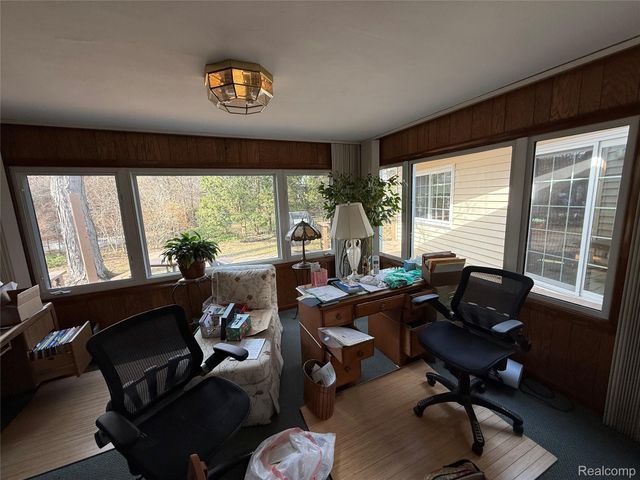 489 Chalfonte Avenue, Grosse Pointe Farms, MI 48236