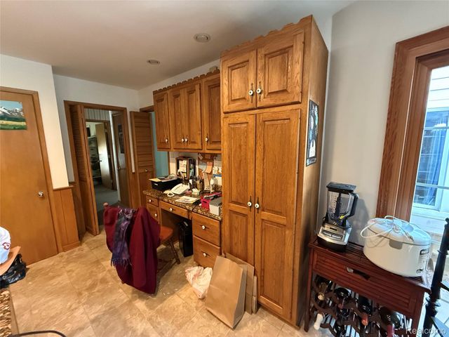 489 Chalfonte Avenue, Grosse Pointe Farms, MI 48236