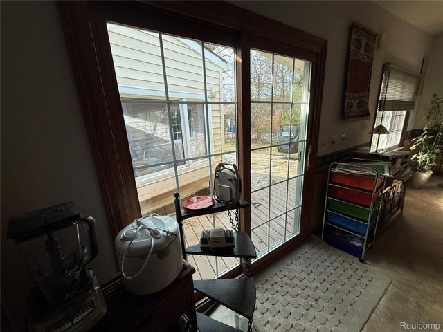 489 Chalfonte Avenue, Grosse Pointe Farms, MI 48236