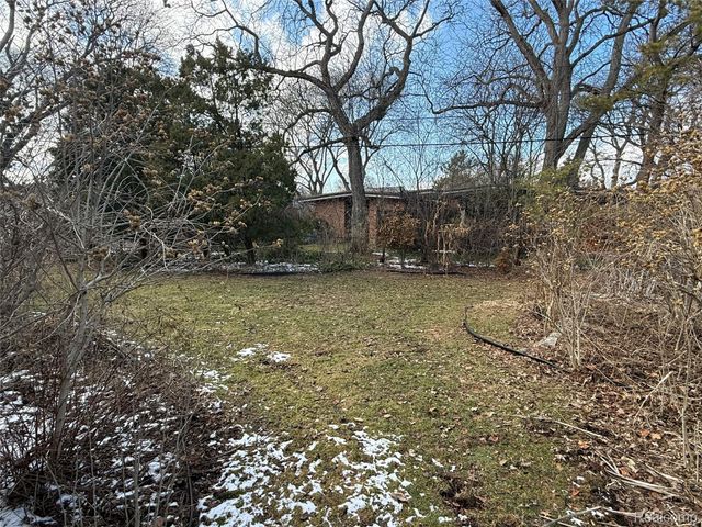 489 Chalfonte Avenue, Grosse Pointe Farms, MI 48236