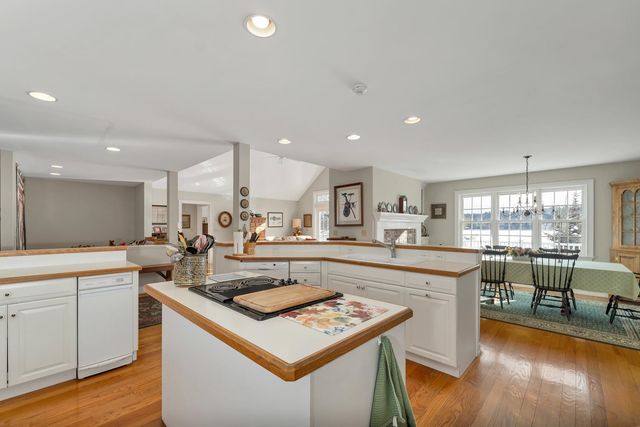 2 Carillon Shores Road, Tuftonboro, NH 03816