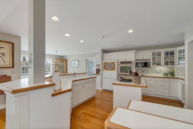 2 Carillon Shores Road, Tuftonboro, NH 03816