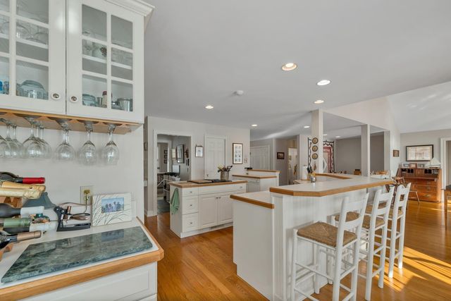 2 Carillon Shores Road, Tuftonboro, NH 03816