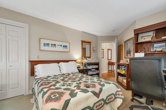 2 Carillon Shores Road, Tuftonboro, NH 03816