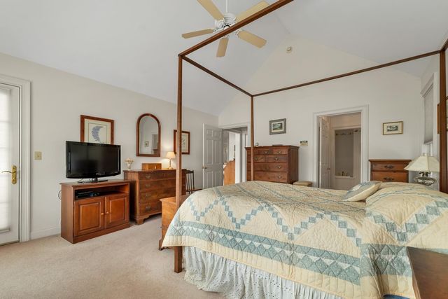 2 Carillon Shores Road, Tuftonboro, NH 03816