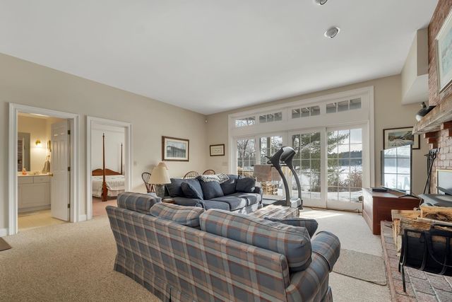 2 Carillon Shores Road, Tuftonboro, NH 03816