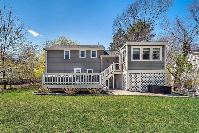 72 Oakcrest Rd, Needham, MA 02492