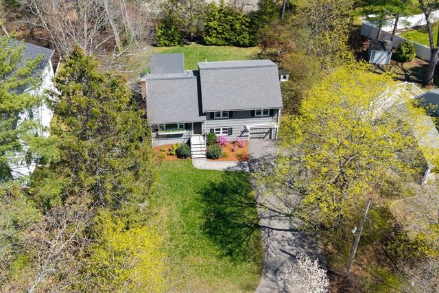 72 Oakcrest Rd, Needham, MA 02492