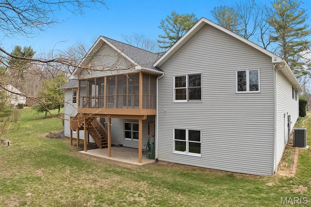 1430 Mullen Lane, Godfrey, IL 62035