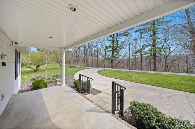 1430 Mullen Lane, Godfrey, IL 62035