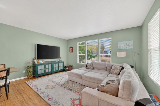 5023 W CURRANT DR, South Jordan, UT 84009