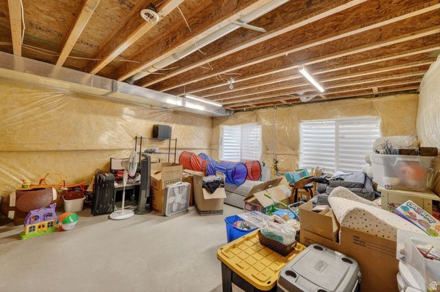 5023 W CURRANT DR, South Jordan, UT 84009