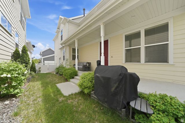 5023 W CURRANT DR, South Jordan, UT 84009