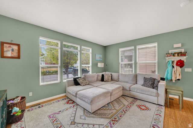 5023 W CURRANT DR, South Jordan, UT 84009