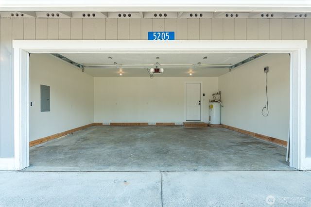 5205 Aerie Ln, Sedro Woolley, WA 98284