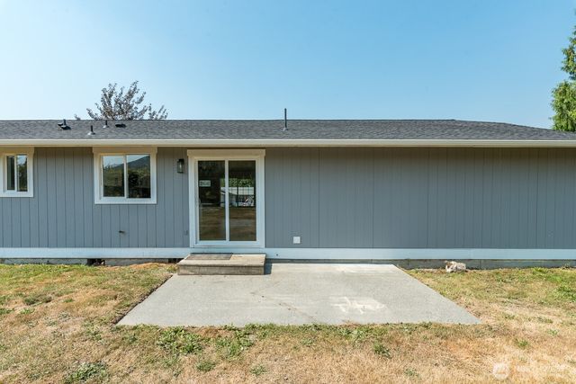 5205 Aerie Ln, Sedro Woolley, WA 98284