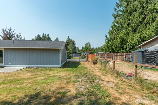 5205 Aerie Ln, Sedro Woolley, WA 98284