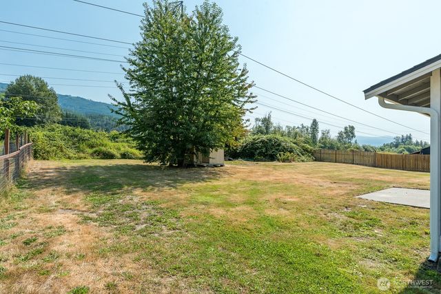 5205 Aerie Ln, Sedro Woolley, WA 98284