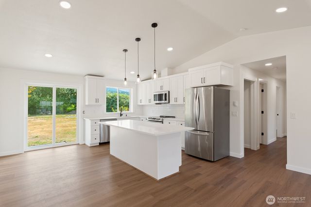 5205 Aerie Ln, Sedro Woolley, WA 98284