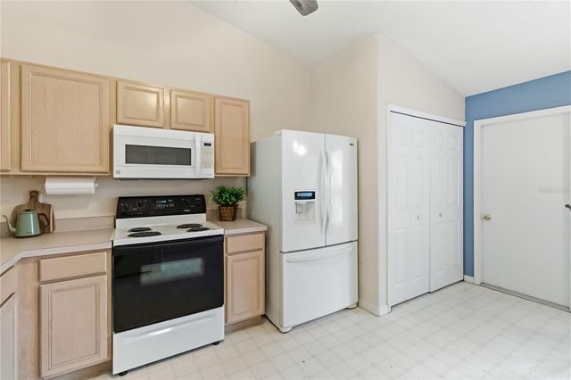 4306 PEBBLESTONE COURT, Orlando, FL 32826
