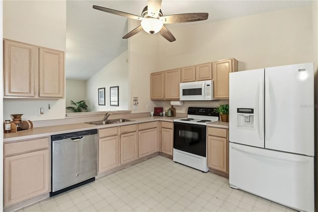 4306 PEBBLESTONE COURT, Orlando, FL 32826