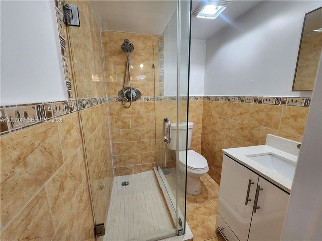 15250 SW 80th St 4, Miami, FL 33193