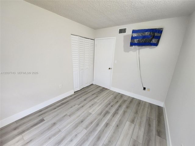 15250 SW 80th St 4, Miami, FL 33193