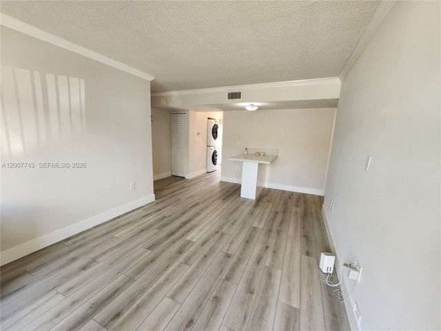 15250 SW 80th St 4, Miami, FL 33193