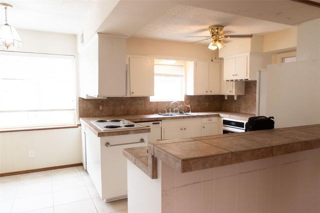 1807 Maux Drive, Houston, TX 77043