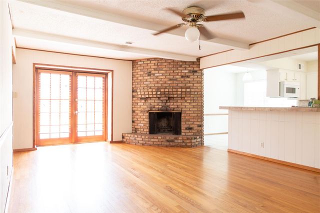 1807 Maux Drive, Houston, TX 77043