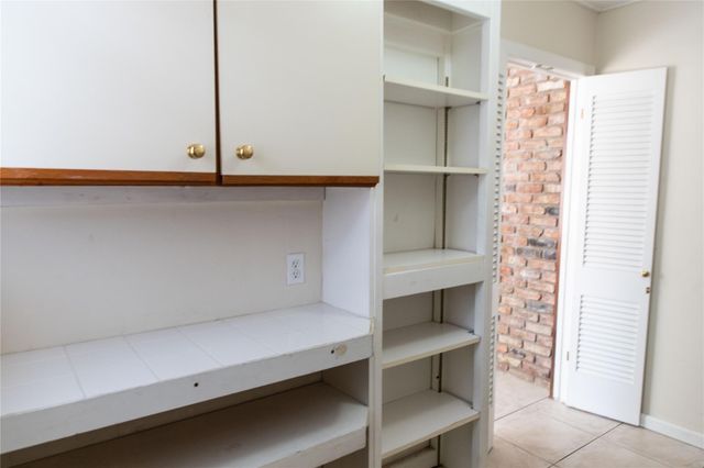 1807 Maux Drive, Houston, TX 77043