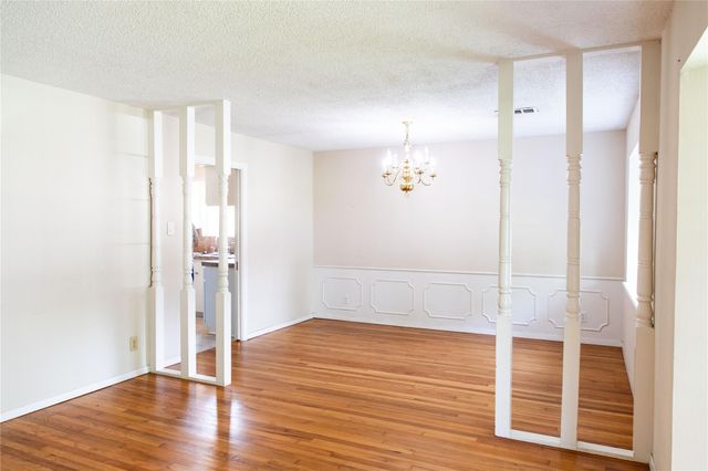 1807 Maux Drive, Houston, TX 77043