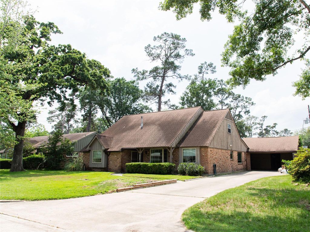 1807 Maux Drive, Houston, TX 77043
