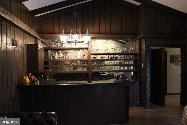 1220 LIMEKILN RD, Limekiln, PA 19535