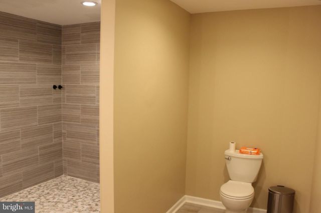 1220 LIMEKILN RD, Limekiln, PA 19535