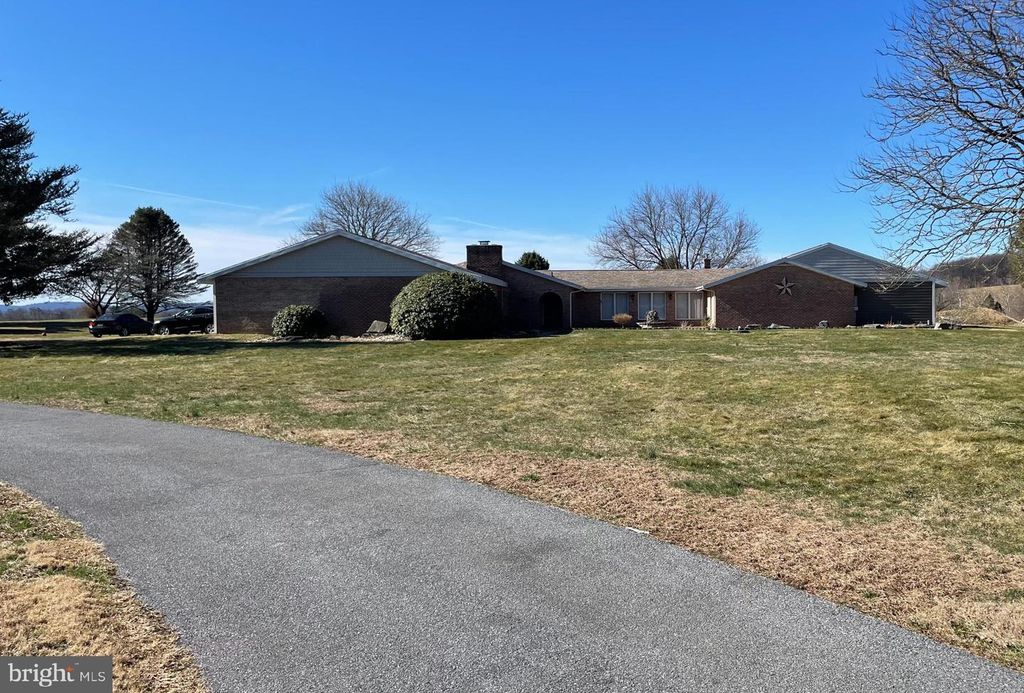 1220 LIMEKILN RD, Limekiln, PA 19535