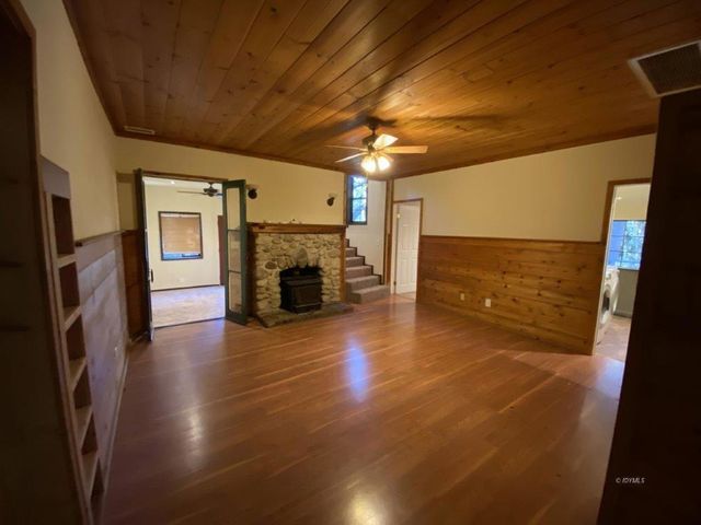 54100 Pine Crest, Idyllwild, CA 92549