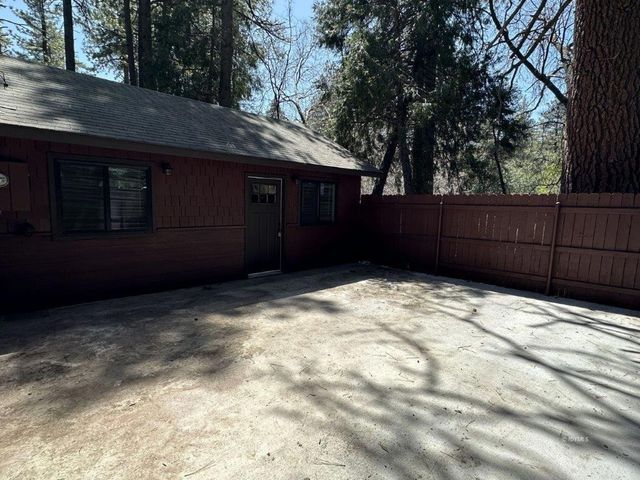 54100 Pine Crest, Idyllwild, CA 92549