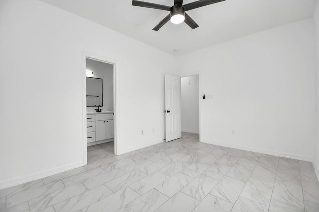 9003 Prairie View Drive B, Houston, TX 77088