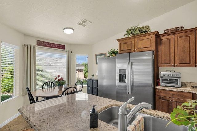 4574 S ELROSE DR, St. George, UT 84790